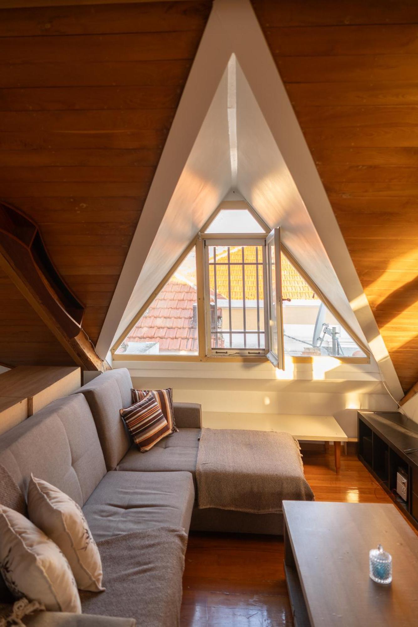 Neoclassical - Vournazon 17 * Mytilene