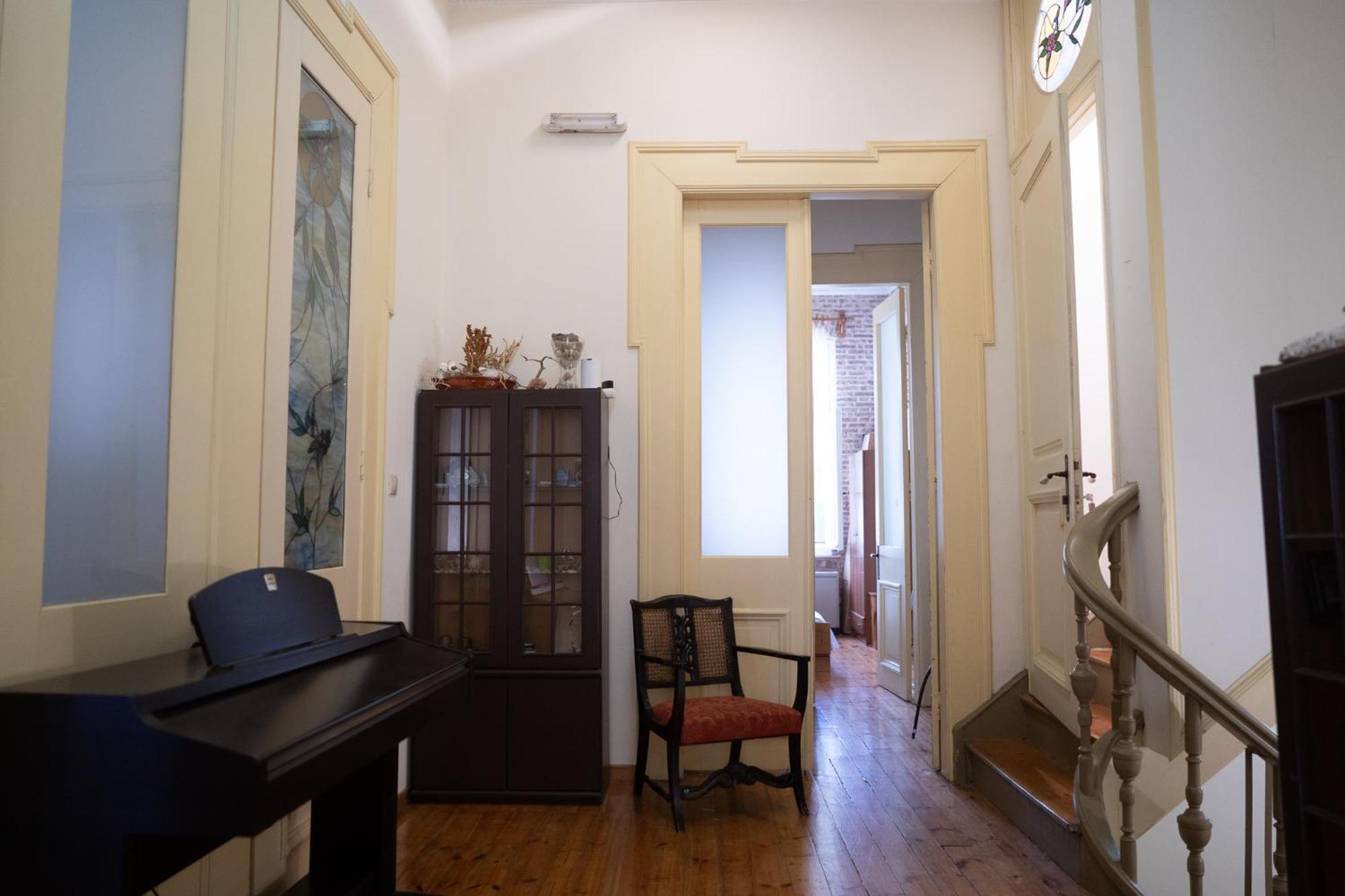 Apartment Neoclassical - Vournazon 17 *